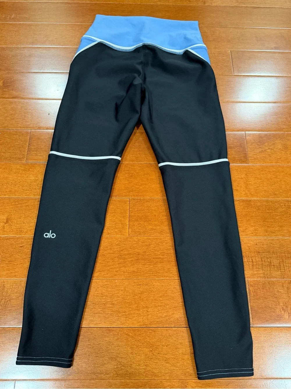 ALO Yoga Marina Blue & Black 7/8 Length High Waist Element Leggings Sz. S